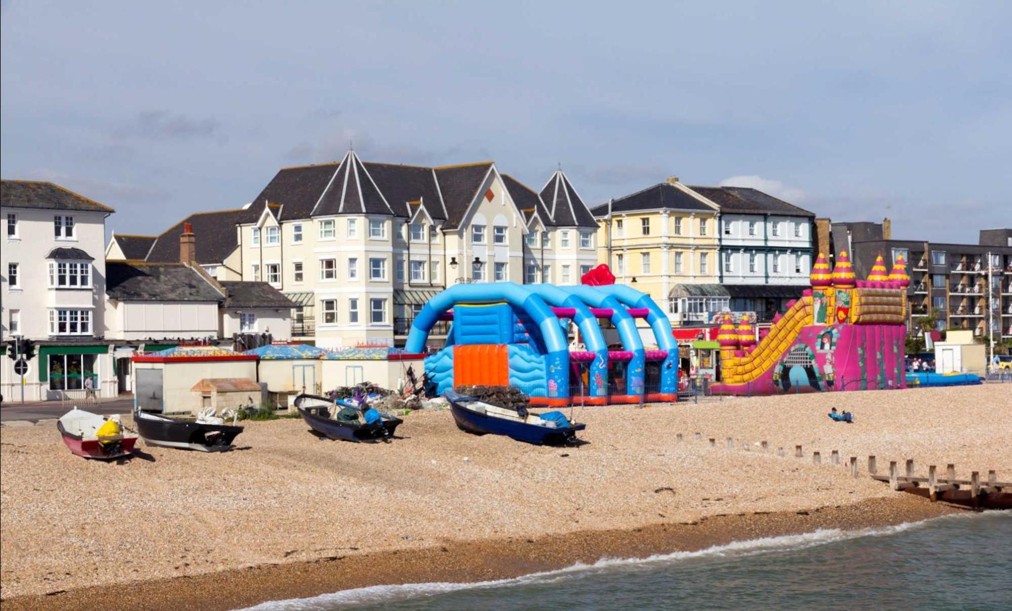 Absolute Beachfront With Decked Garden Oasis And Views Bognor Regis Esterno foto